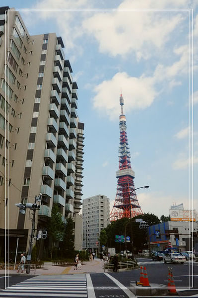<東京親子自助旅行－5 > 東京鐵塔。保有距離的美，東京鐵塔 @捲捲頭 ♡ 品味生活
