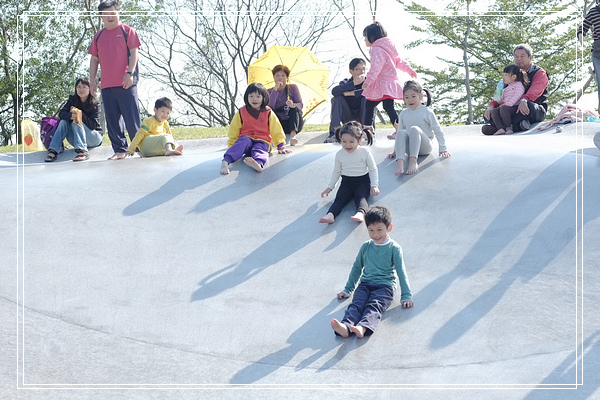 <宜蘭市景點>龍潭湖風景區↘親子遊~超級好玩的溜滑梯 @捲捲頭 ♡ 品味生活