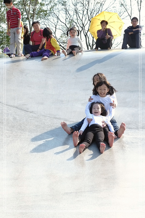 <宜蘭市景點>龍潭湖風景區↘親子遊~超級好玩的溜滑梯 @捲捲頭 ♡ 品味生活