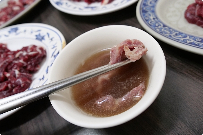 高雄湖東牛肉館，只有吃不到，沒有不好吃的神級溫體牛肉鍋在這裡！(附菜單） @捲捲頭 ♡ 品味生活