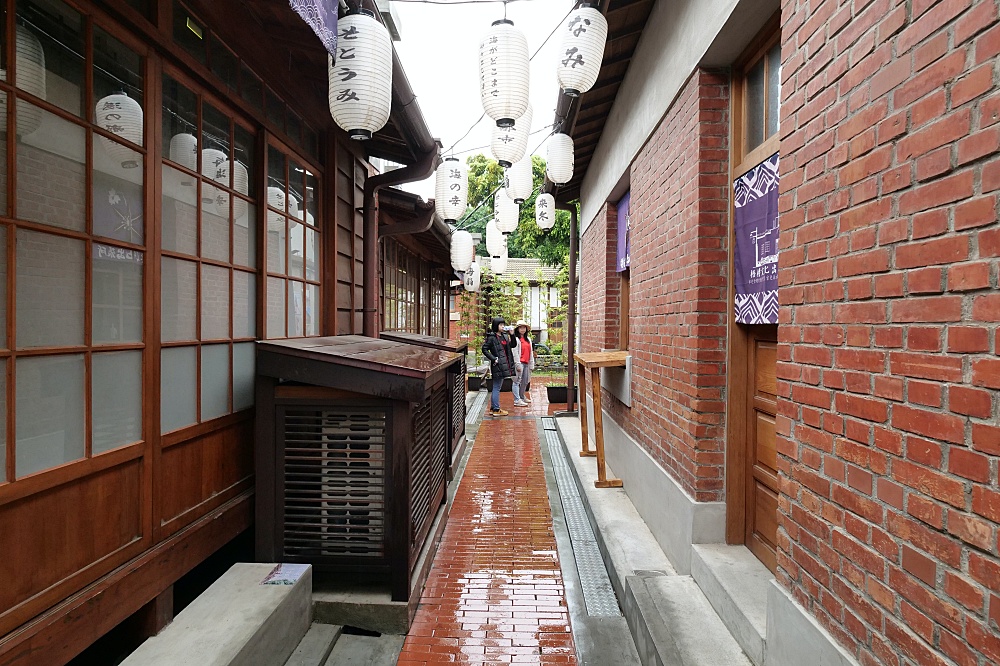 台中》梧棲文化出張所。秒飛日本的小京都！有巨大冰淇淋、漫步日式老宅，美拍所長的家，走路就到榕樹下豆花～ @捲捲頭 ♡ 品味生活