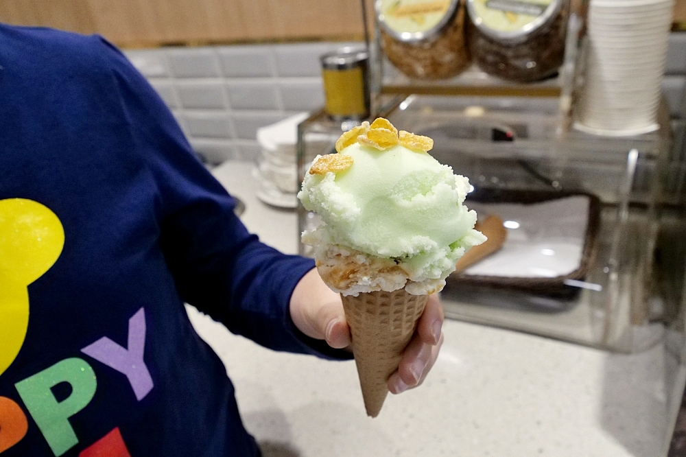 高雄康橋商旅中正館，啥米！這裡附下午茶零食冰淇淋，這些通通都免費！ @捲捲頭 ♡ 品味生活