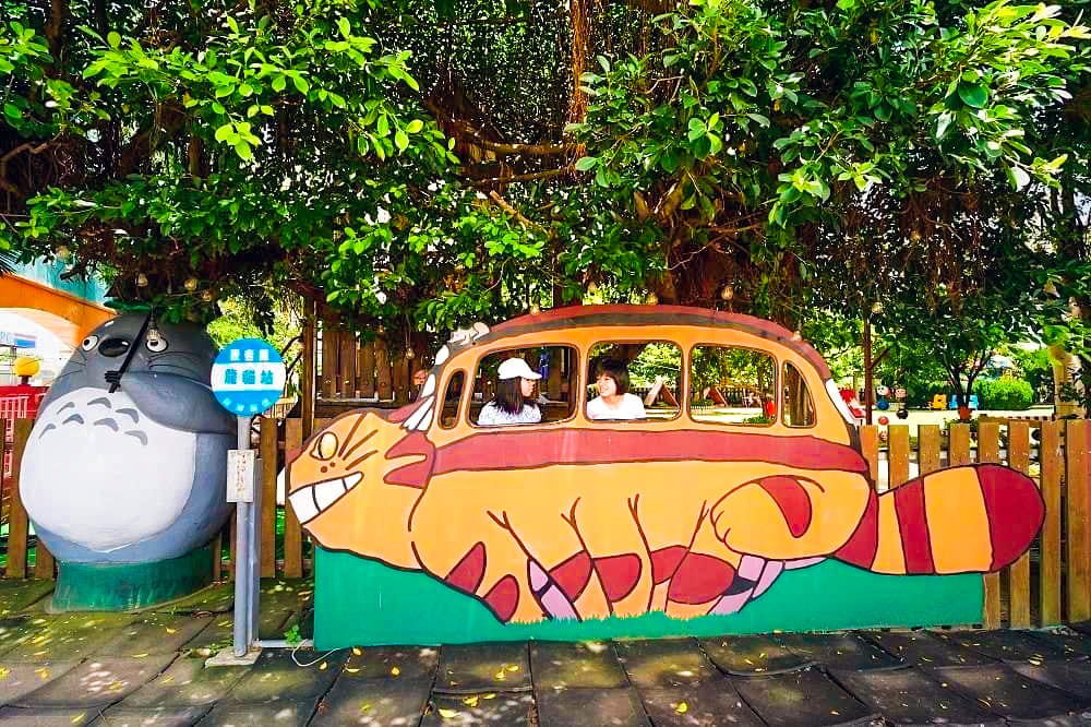 Toyota 夢想車繪畫夏令營，由知名插畫家帶領，一起為暑假添上繽紛的色彩吧！ @捲捲頭 ♡ 品味生活