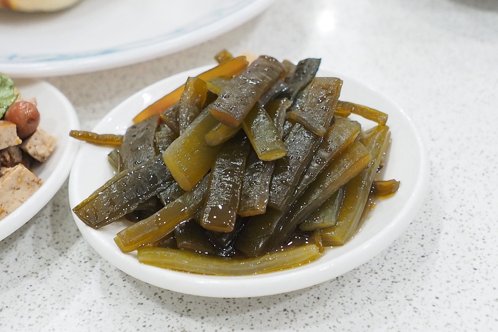 張記韭菜水煎包｜稀飯記得加糖，來西門町可以吃的美食（菜單價錢） @捲捲頭 ♡ 品味生活