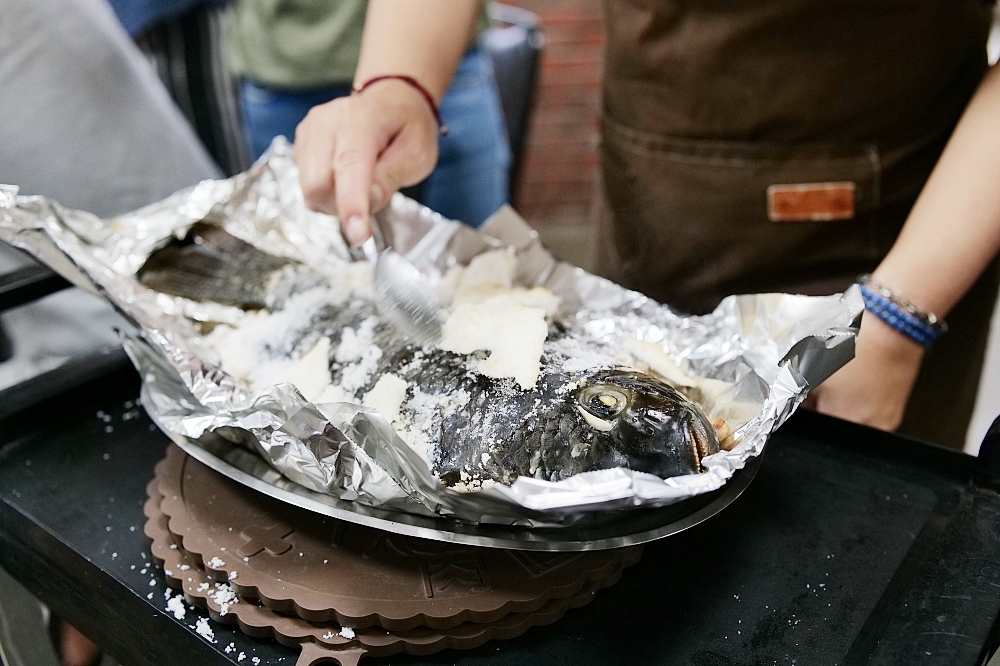 賣魚郎食酒处，尚青海味，直接從魚塭現撈上桌的活魚海鮮料理（菜單） @捲捲頭 ♡ 品味生活