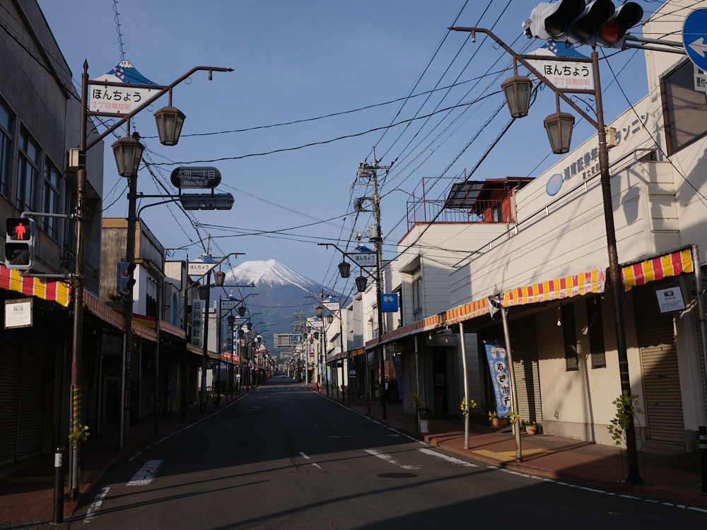 本町二丁目商店街，富士山河口湖拍照打卡景點推薦 @捲捲頭 ♡ 品味生活