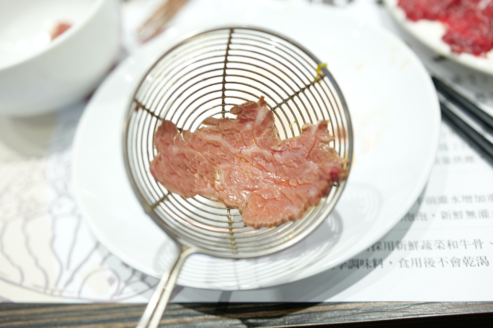 台中尚牛二館，超嫩牛肉涮3秒，停車資訊與菜單分享 @捲捲頭 ♡ 品味生活