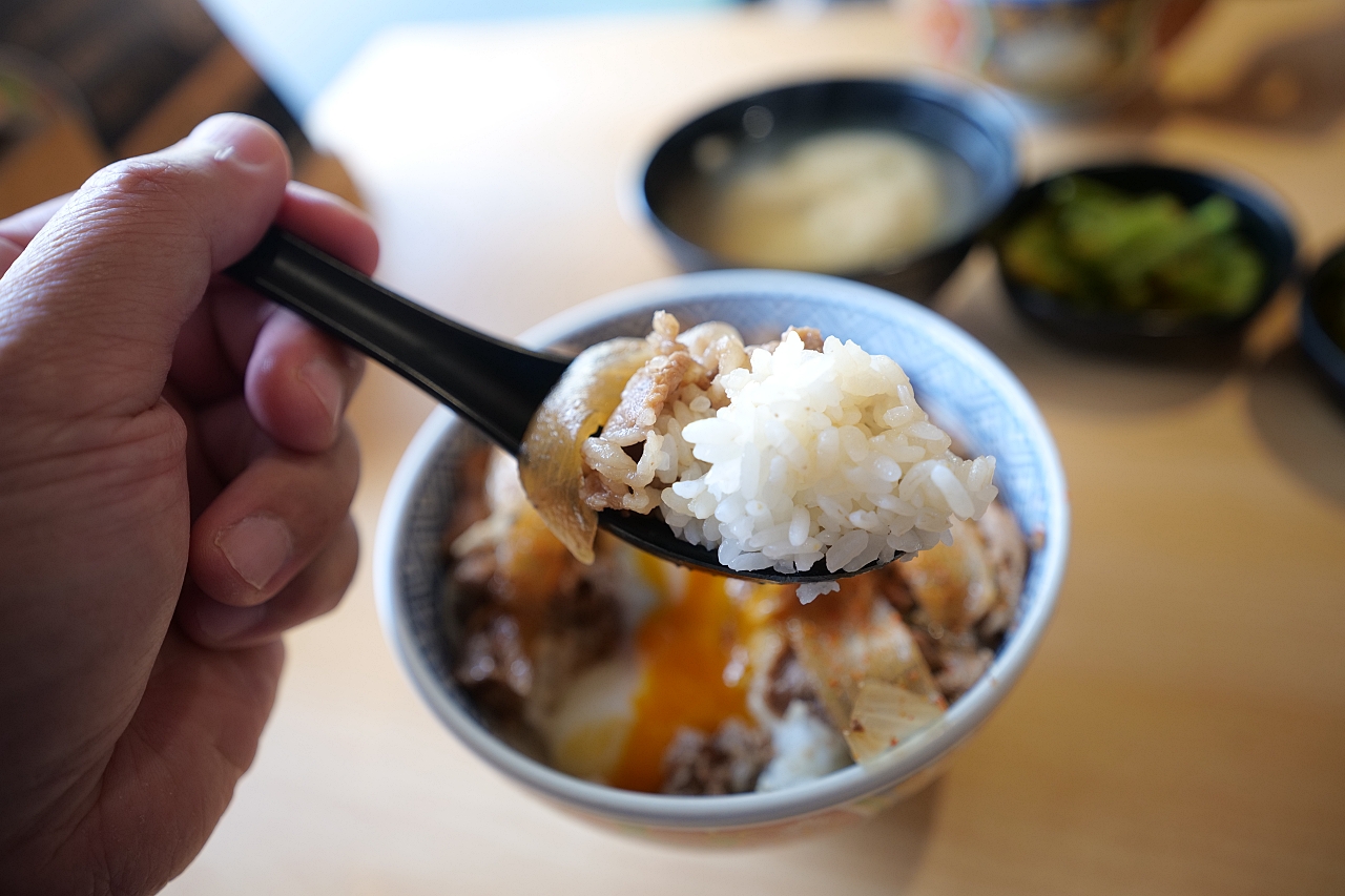 羅東美食【十王大】日本人開的燒肉丼飯,炭火口味一試就愛上 @捲捲頭 ♡ 品味生活