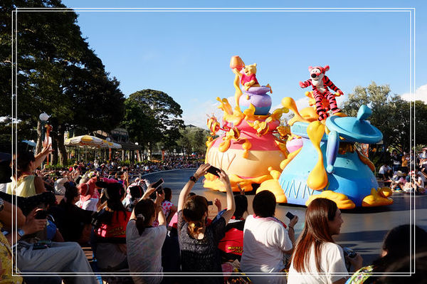 <東京親子自助旅行－10 > 迪士尼日間與夜間遊行。錯過會後悔的盛會～ @捲捲頭 ♡ 品味生活
