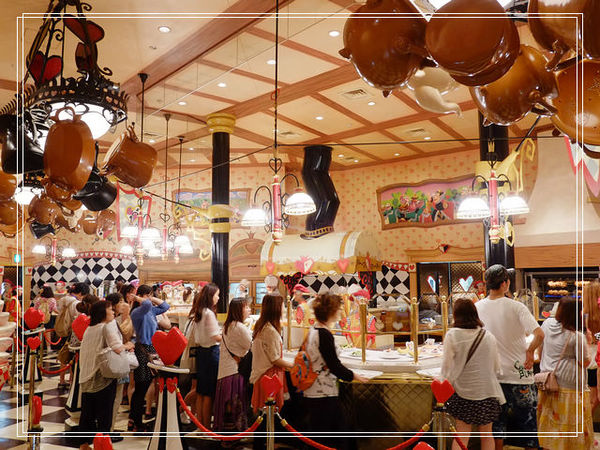＜東京親子自助旅行－ 13 >迪士尼兩間餐廳。&#8221;紅心女王&#8221; 與&#8221; 莎拉奶奶的廚房&#8221; @捲捲頭 ♡ 品味生活