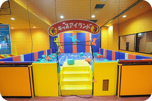 【沖繩景點】Round 1(沖繩宜野灣店)。幾乎被小豬包場的室內遊樂場～ @捲捲頭 ♡ 品味生活
