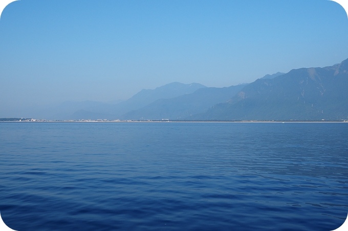 美哉 Formosa!!! 從海上看清水斷崖，賞日出，追海豚！必去經典景點一次滿足。 @捲捲頭 ♡ 品味生活