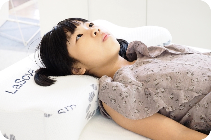 舒眠必備。 試試 LaSova 的親膚抑菌釋壓枕吧～ MIT 台灣製造喔！ @捲捲頭 ♡ 品味生活