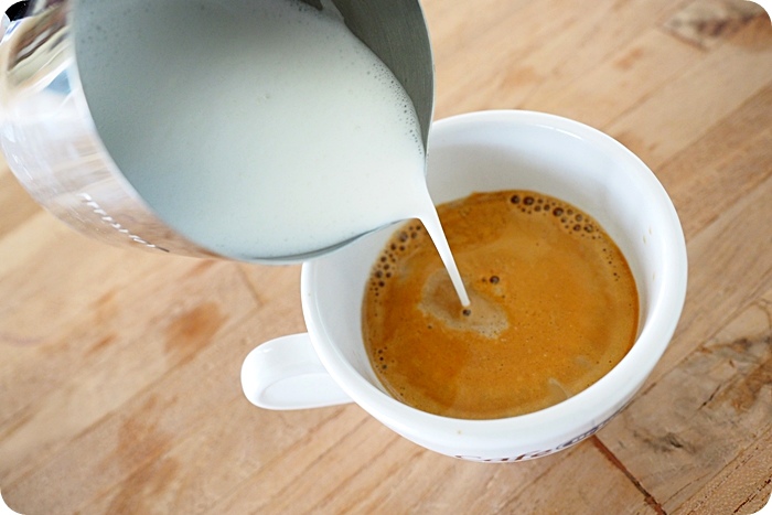 就愛咖啡香，義大利 De‘Longhi ESAM 03.110.S 心韻型全自動義式咖啡機，滿足對好咖啡的渴望 @捲捲頭 ♡ 品味生活