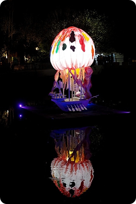 ▋2020 月津港燈節 ▋全台唯一在水上展出的燈會，水域巷弄相互輝映！迷人的台南鹽水小鎮，還有超多美食等著你來逛～ @捲捲頭 ♡ 品味生活