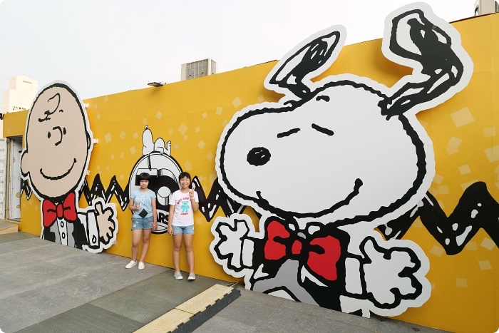 史努比Snoopy出沒台中 | 70週年巡迴特展免費入場！巨型打卡牆，超大扭蛋機、限量商品X飲品、還有夜間燈光秀，史努比鐵粉快過來！！！ @捲捲頭 ♡ 品味生活