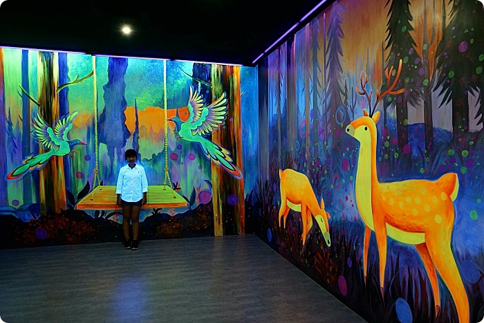 雄獅文具想像力製造所》隱身在森林的美術館，被色彩包圍還能到處畫畫，IG熱點繽紛漸層色彩牆！還有怪獸提袋X動物拼拼樂X色彩漸層筆通通帶回家～ @捲捲頭 ♡ 品味生活